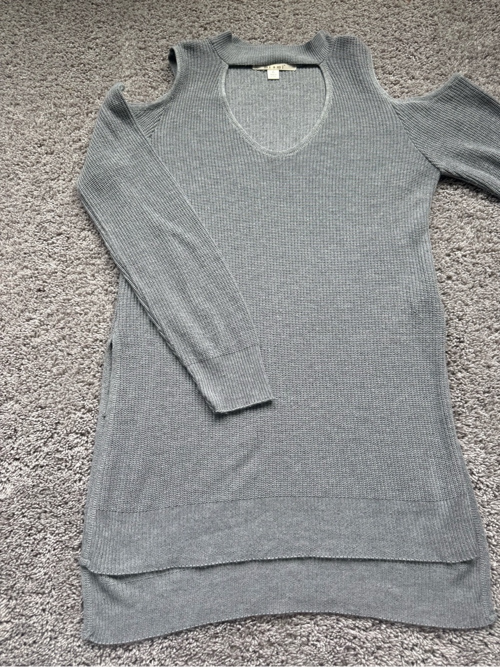 Cold-Shoulder Ribbed Knit Sweater - Picture 2 of 5